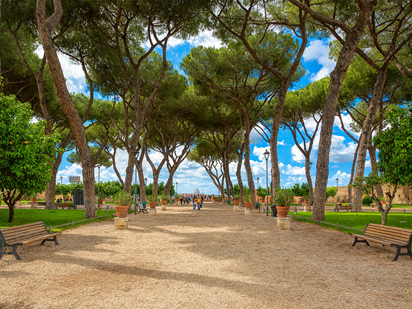 famoso giardino degli aranci a roma dove si può vedere tutta la vista sul vaticano