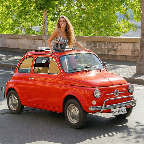 vivi gli anni 60 in giro per Roma su una cinquecento fiat d'epoca